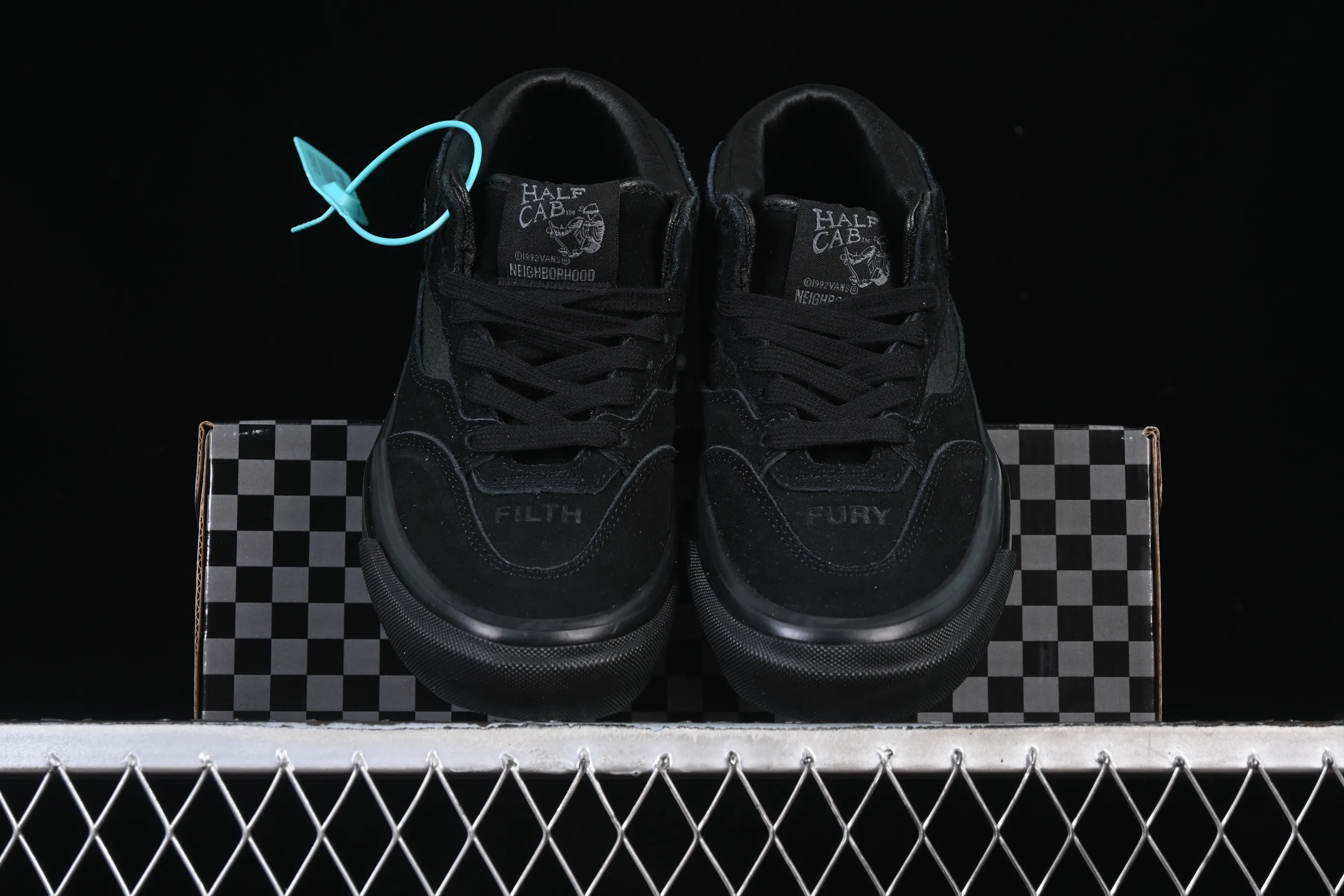 All categories Vans Vans series Vans Mid Vans China Vans Half Cab 33 Vans official retro casual simple versatile skateboard shoes VN000EFYBLA